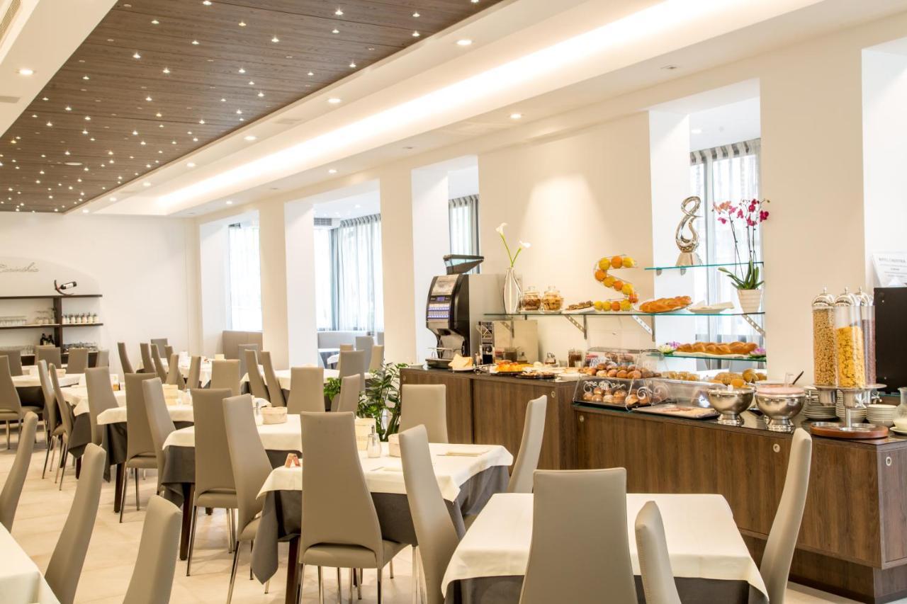 Hotel & Aparthotel Carinthia S Lido di Jesolo Buitenkant foto