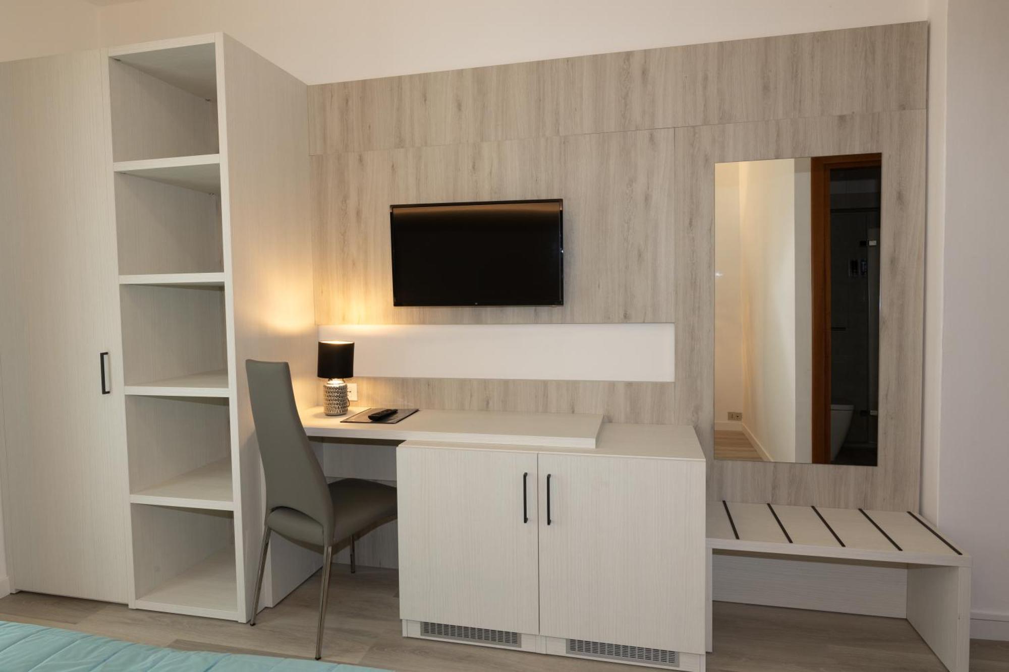 Hotel & Aparthotel Carinthia S Lido di Jesolo Buitenkant foto